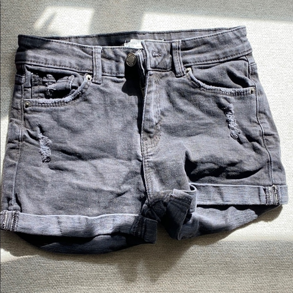 Black denim shorts - bottom fold